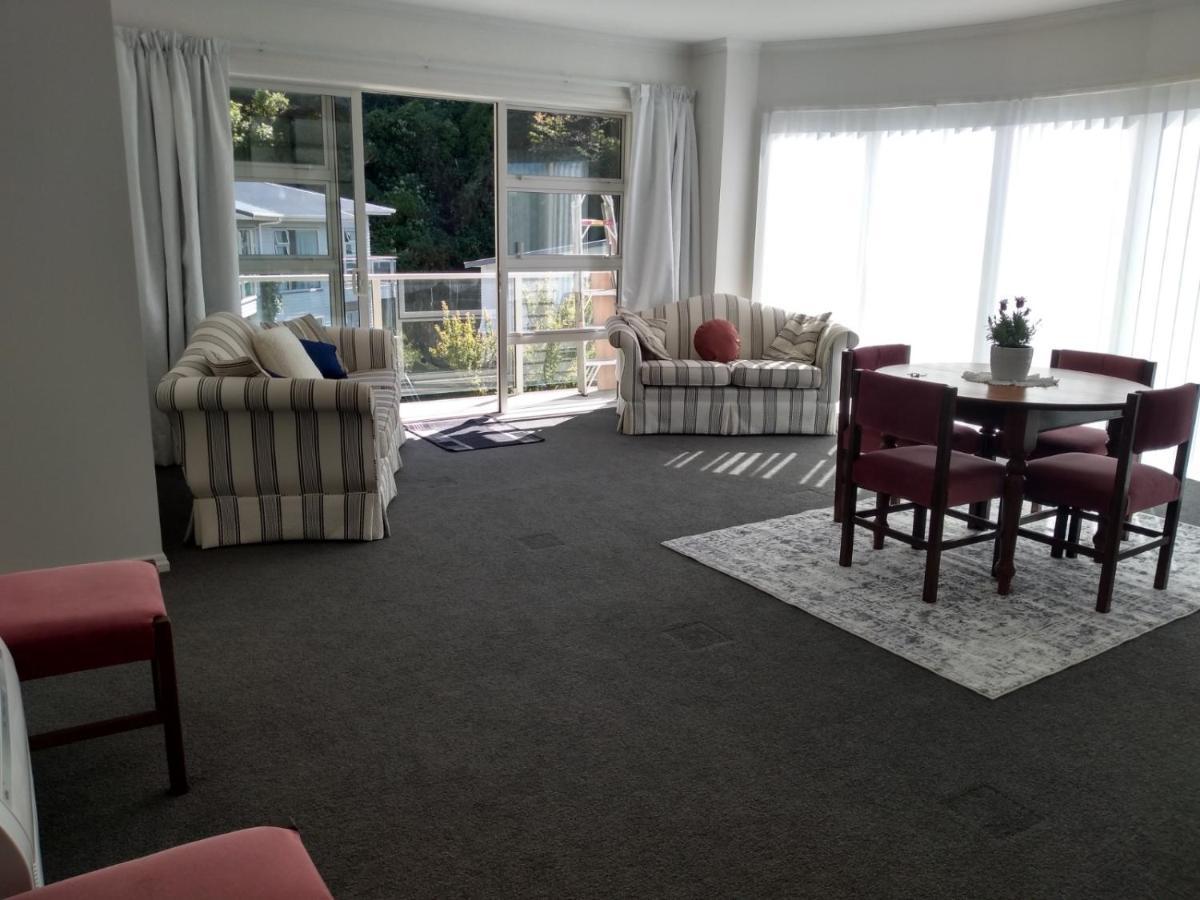 Quiet Location With View And Public Transport Appartement Wellington Buitenkant foto