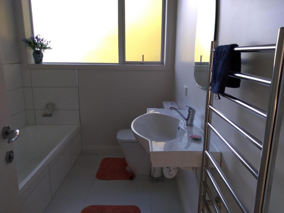Quiet Location With View And Public Transport Appartement Wellington Buitenkant foto